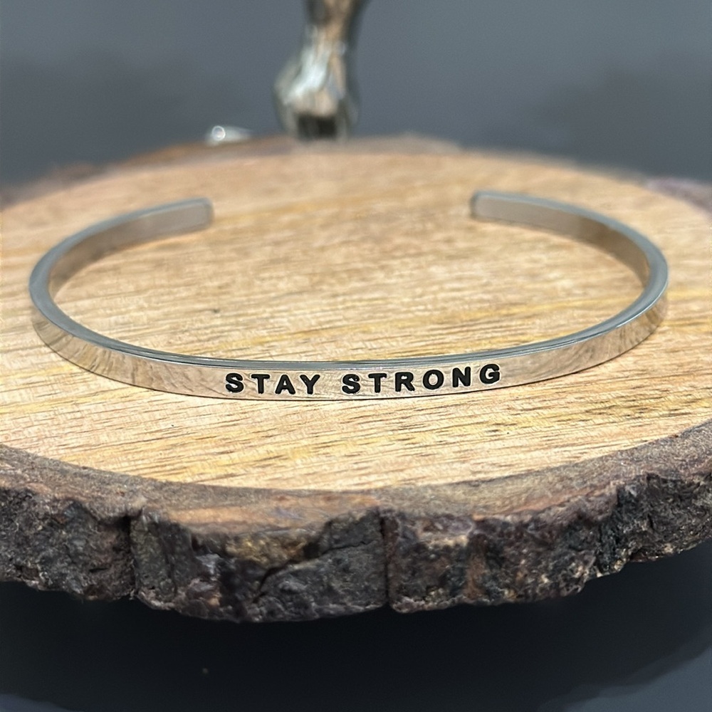 'Stay Strong' Bracelet